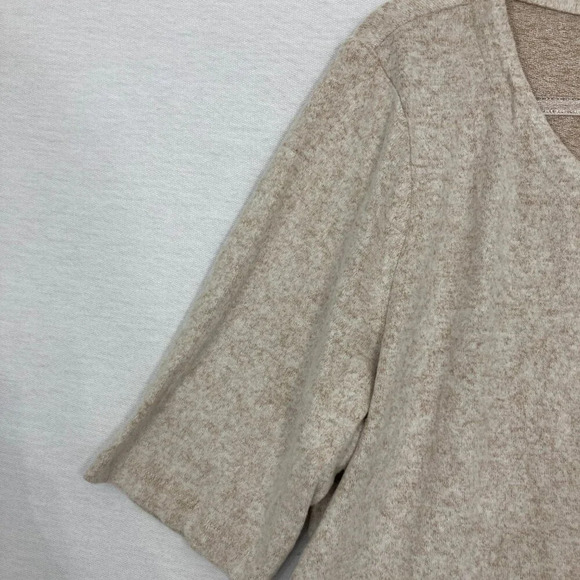 New Chico's Oat Meal Fuzzy Soft Knit Crew Neck Stretch Pullover Top Large/2 - Picture 5 of 10